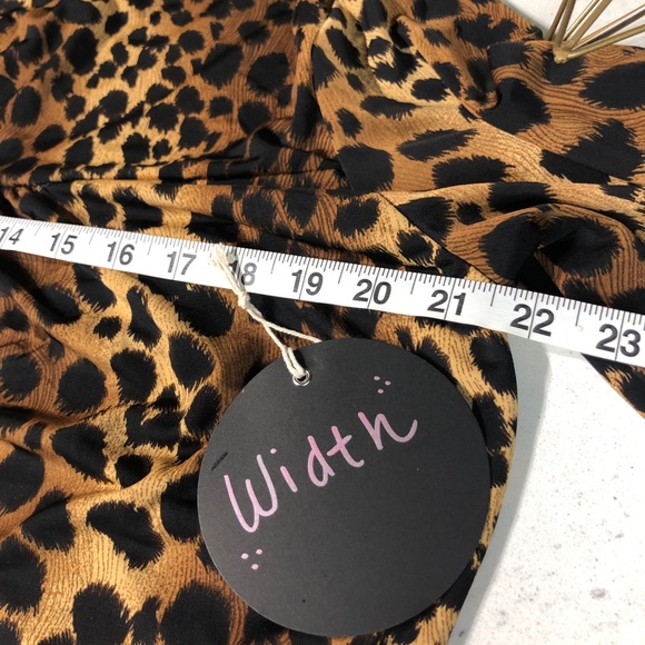 ❗️SOLD Leopard print long sleeve dress size XL - Picture 8 of 8